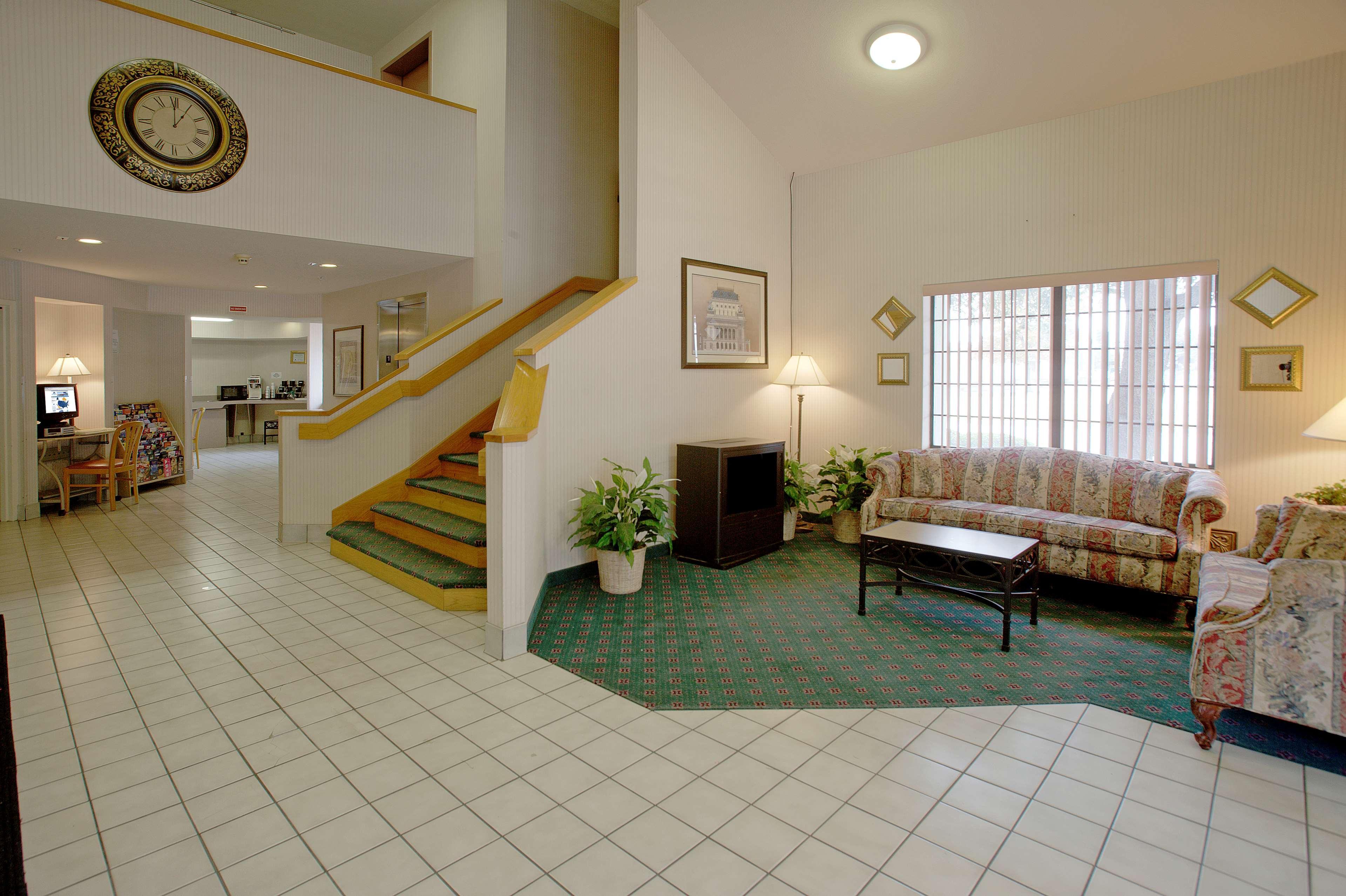 Americas Value 2* Addison